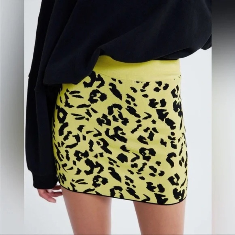 ZARA Leopard Print Skirt  Stretch Tube Mini Bodycon Yellow and Black